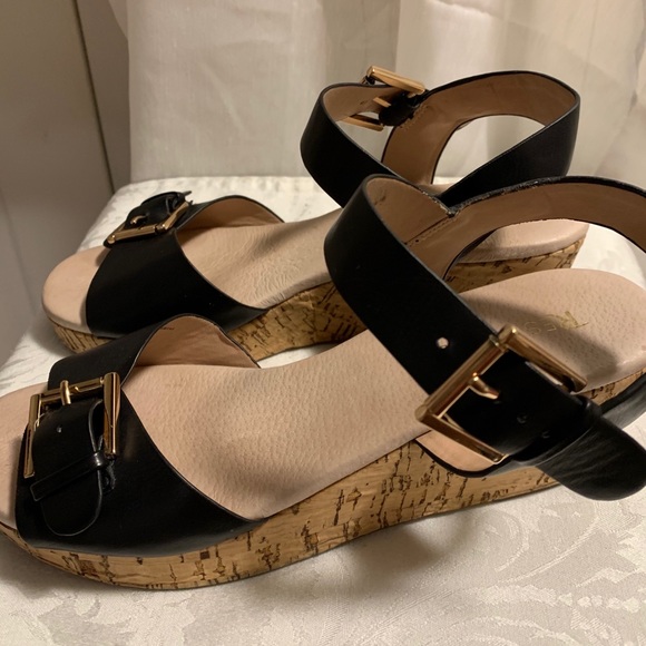 Restricated Sandals Black with Cork Soles Size 8. - Picture 3 of 3